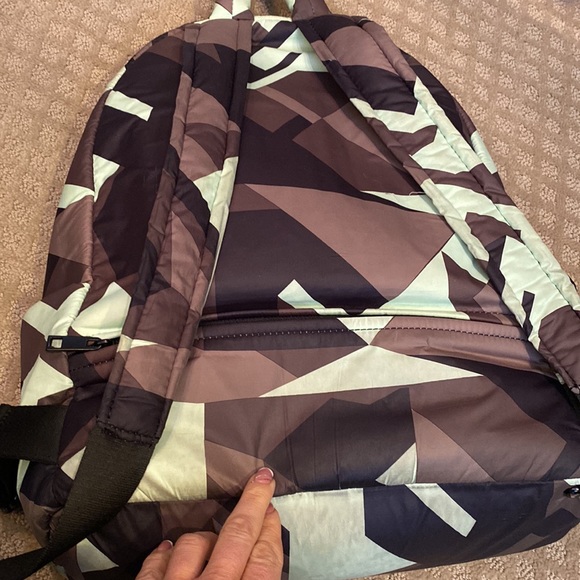 Go dash dot Maya backpack! Camo! Used - Picture 5 of 9